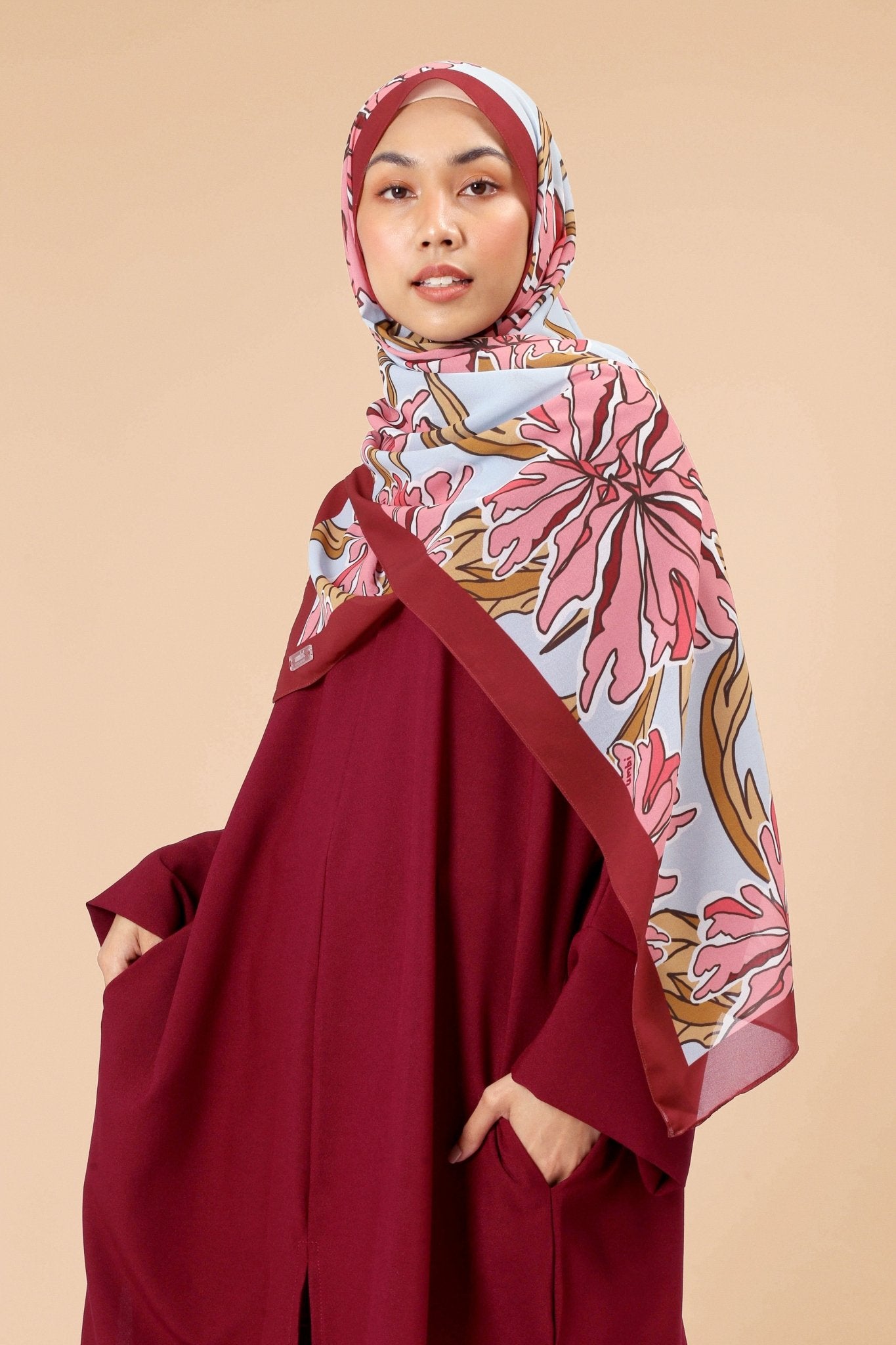 The Selesa Shawl Dahlia Print - Umbi