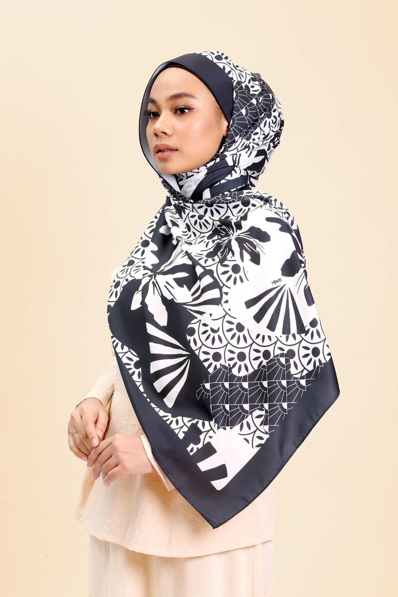 The Selesa Shawl Semenanjung Print - Umbi