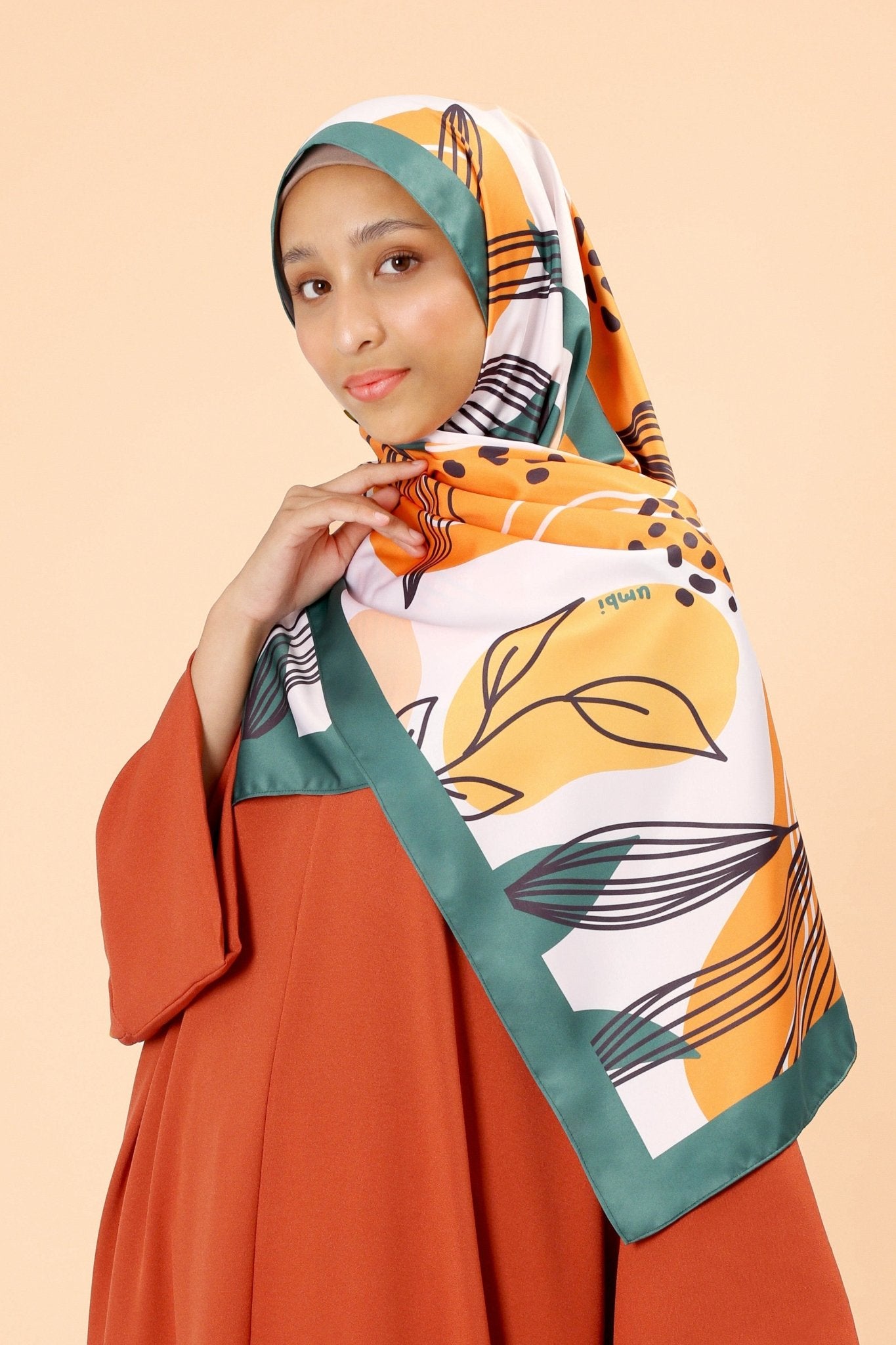The Selesa Shawl Tangerine Print - Umbi
